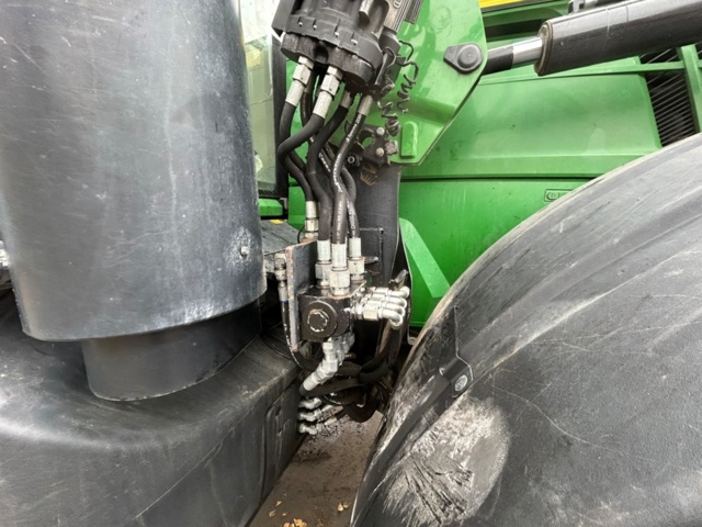 1433856-27 Traktor med lastare John Deere 7310R -2019
