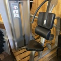 1427458-1 Abdominal machine Life Fitness