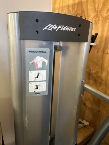 1427458-6 Abdominal machine Life Fitness