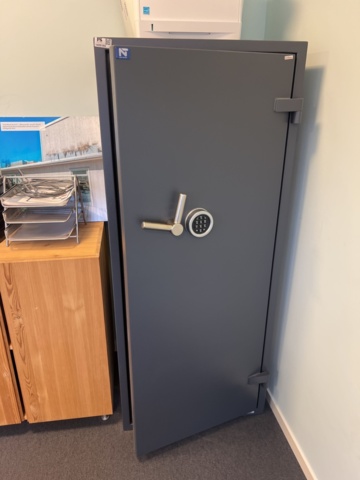 1420180-1 Kassaskåp/säkerhetsskåp - Nivex Topsafe Garant 165 EL -2020