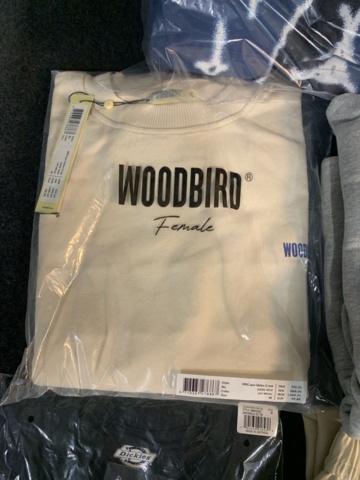 1432100-8 7 st klädesplagg, Strl M