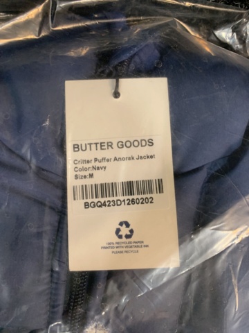 1432100-10 7 st klädesplagg, Strl M