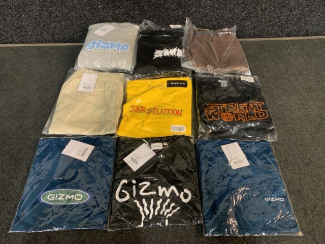 1432108-1 9 st klädesplagg, Strl M