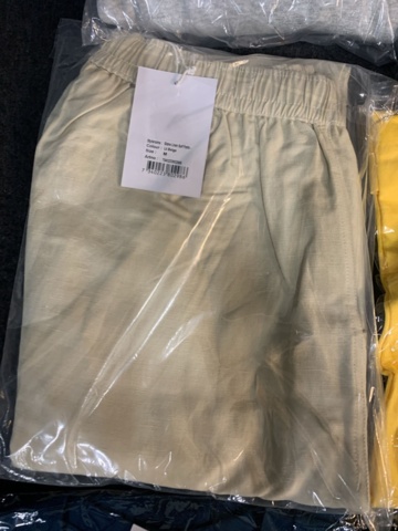 1432108-7 9 st klädesplagg, Strl M