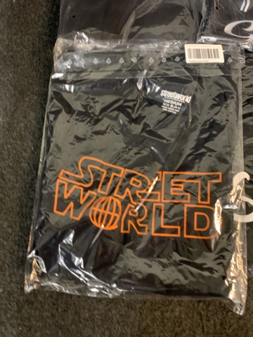 1432109-2 9 st klädesplagg, Strl M