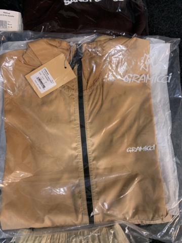 1432109-5 9 st klädesplagg, Strl M