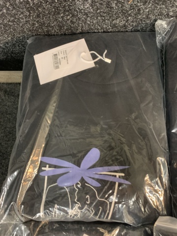 1432109-8 9 st klädesplagg, Strl M