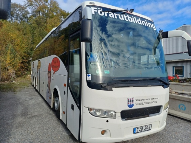 1143470-18 Buss VOLVO B12B 6X2 9700HD, -2009