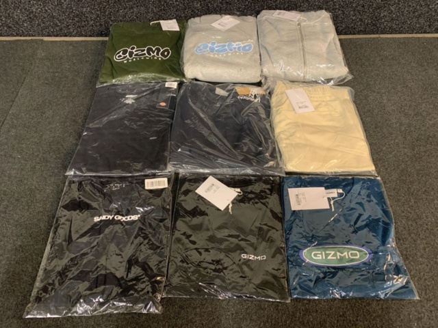 1432117-1 9 st klädesplagg, Strl L