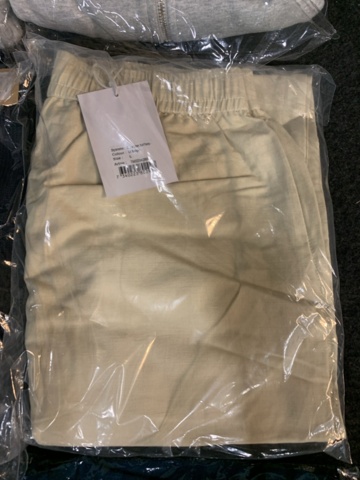 1432117-5 9 st klädesplagg, Strl L