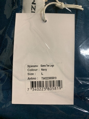 1432117-11 9 st klädesplagg, Strl L