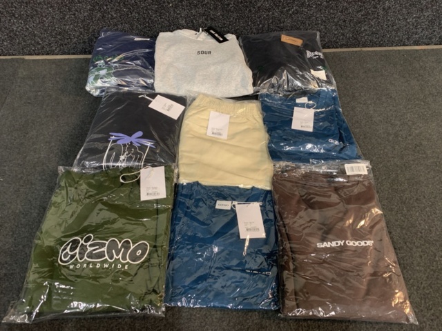 1432121-1 9 st klädesplagg, Strl L