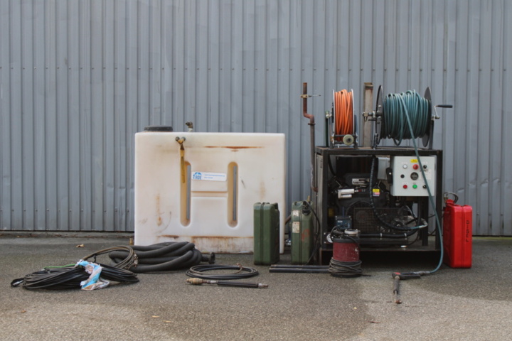 1388465-8 Spolaggregat med hetvatten