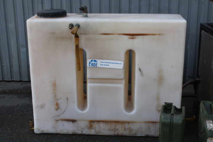 1388465-10 Spolaggregat med hetvatten