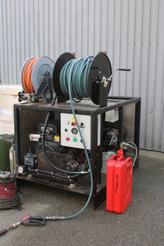 1388465-13 Spolaggregat med hetvatten