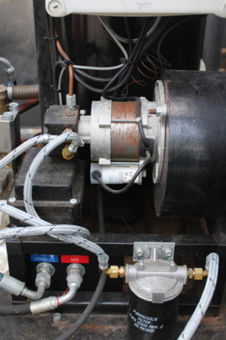 1388465-18 Spolaggregat med hetvatten