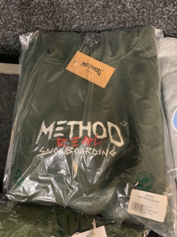 1432122-7 9 st klädesplagg, Strl L