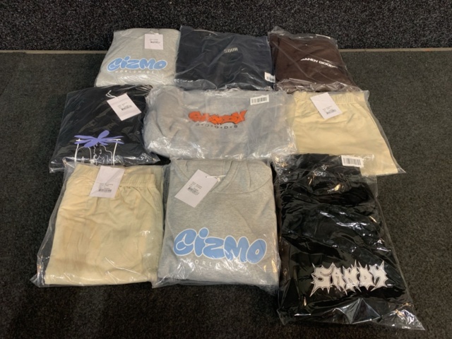 1432123-1 9 st klädesplagg, Strl L