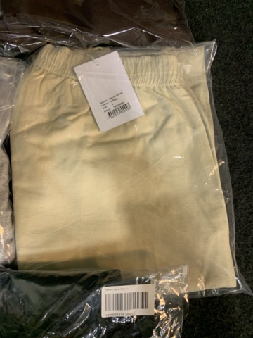 1432123-5 9 st klädesplagg, Strl L