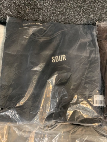 1432123-9 9 st klädesplagg, Strl L