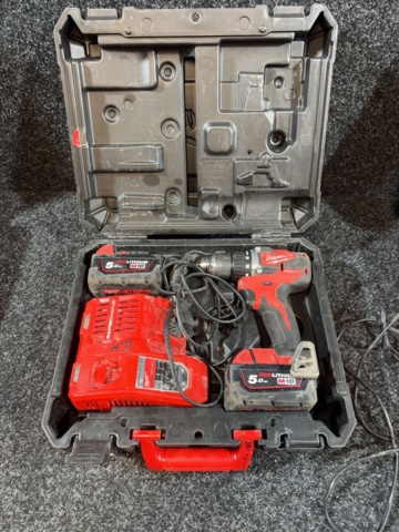 1431216-1 Skruvdragare - Milwaukee