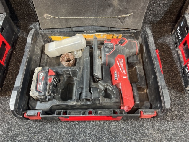 1431220-1 Sticksåg - Milwaukee M18 FBJS