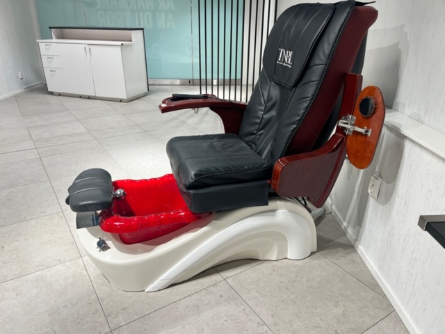 1423921-3 Massage/behandlingsfåtölj TNBL med fotbad