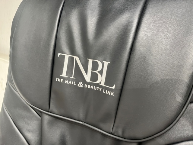 1423921-8 Massage/behandlingsfåtölj TNBL med fotbad