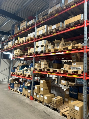 1344179-15 Pallställ / Stallage från Brännehylte 9 sektioner à ca 25 meter