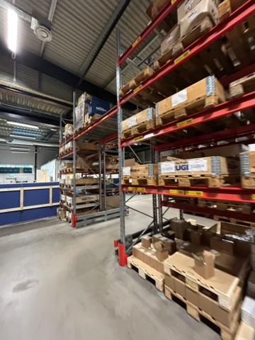 1344179-19 Pallställ / Stallage från Brännehylte 9 sektioner à ca 25 meter