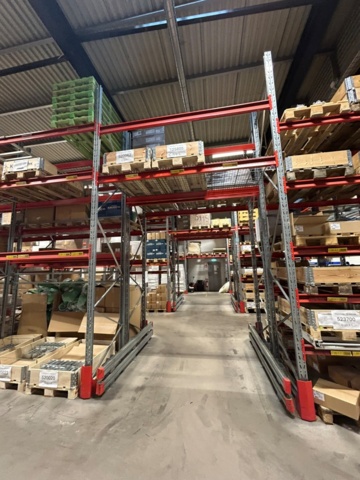 1344179-31 Pallställ / Stallage från Brännehylte 9 sektioner à ca 25 meter