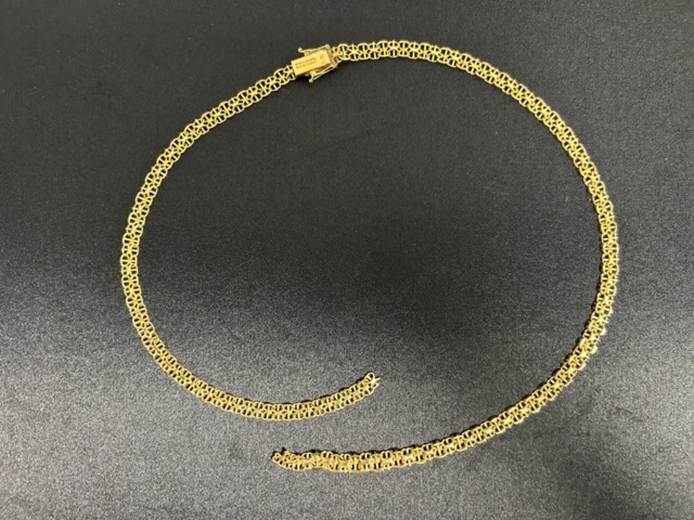 1367763-1 Guldhalsband 18K ca 13gram 47cm