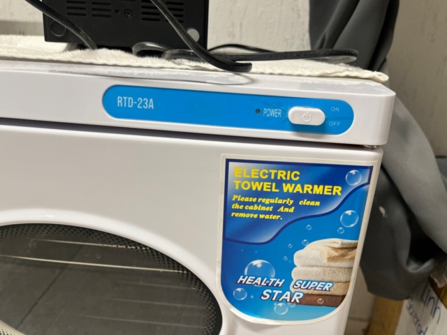 1423923-16 Inredning till nagelsalong, möbler, maskiner, tillbehör