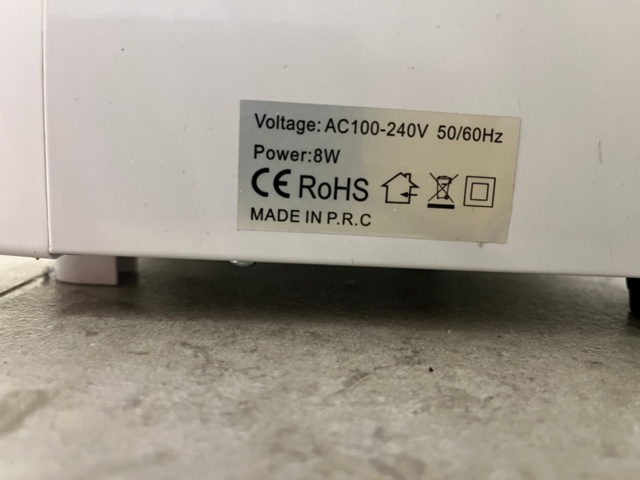 1423923-19 Inredning till nagelsalong, möbler, maskiner, tillbehör