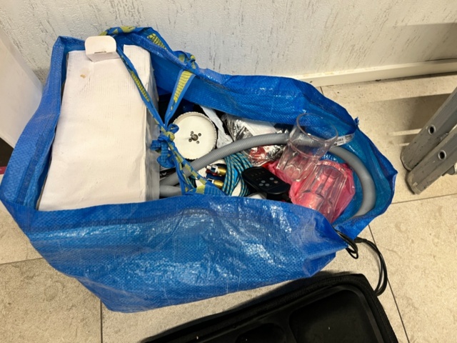 1423923-21 Inredning till nagelsalong, möbler, maskiner, tillbehör