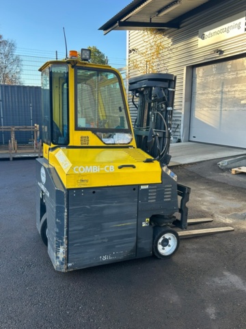 1344183-4 Fyrvägstruck Combilift CBE3000, årsmodell 2017