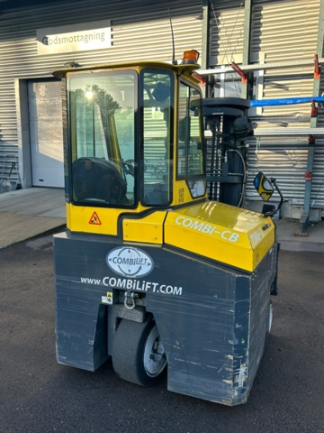 1344183-5 Fyrvägstruck Combilift CBE3000, årsmodell 2017