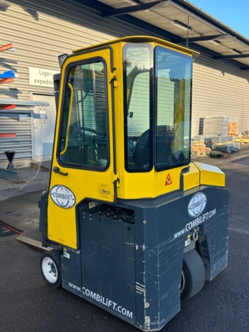 1344183-6 Fyrvägstruck Combilift CBE3000, årsmodell 2017