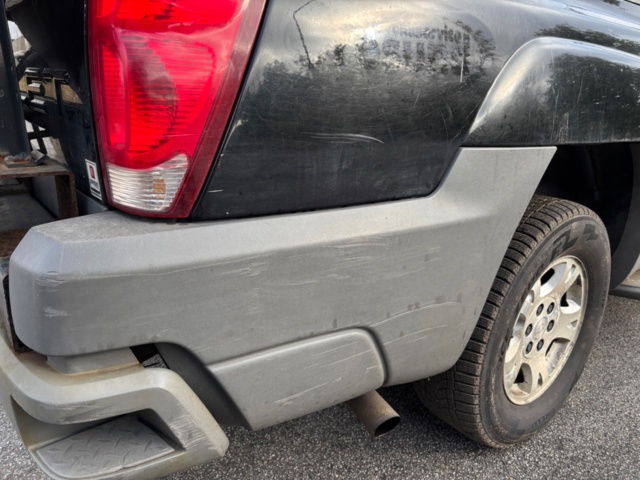 918904-25 Chevrolet Avalanche 1500 5.3 V8 AWD Hydra-Matic, 290hk, 2002