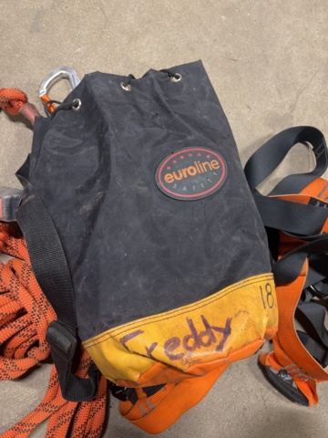 1431256-6 Fall protection equipment