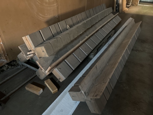 1267740-3 Falska timmerknutar 4 st