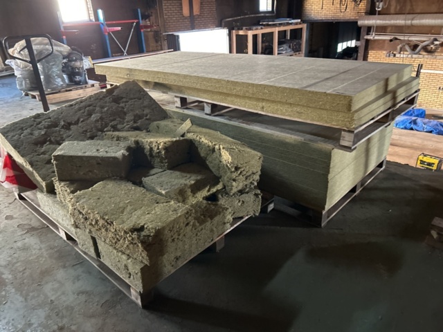 1267742-3 Isolering 14 st västkustskivor samt övrigt material