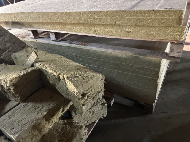 1267742-4 Isolering 14 st västkustskivor samt övrigt material