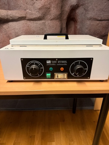 1352098-2 Portable fully automatic dry heat sterilizer