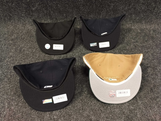 1433355-4 4 st Kepsar New Era, strl 8 (63,5 cm)