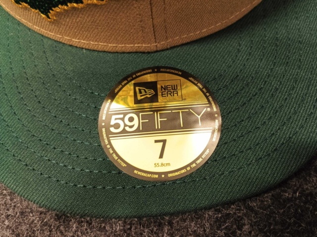 1433356-6 4 st Kepsar New Era, strl 7 (55,8 cm)