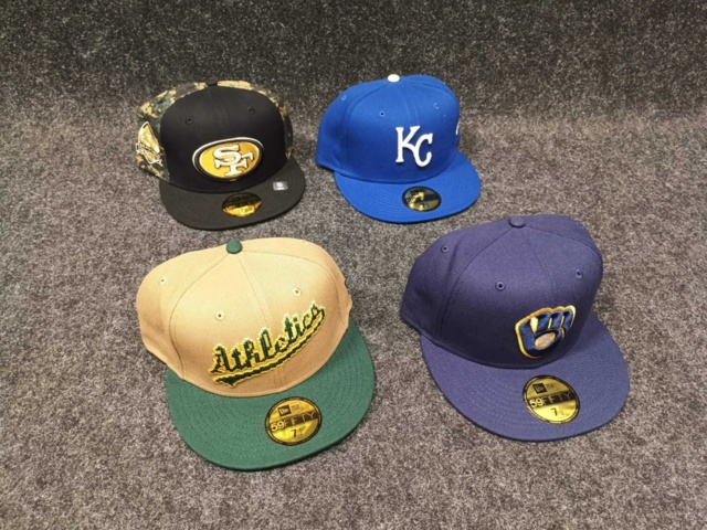 1433358-1 4 st Kepsar New Era, strl 7 1/2 (59,6 cm)