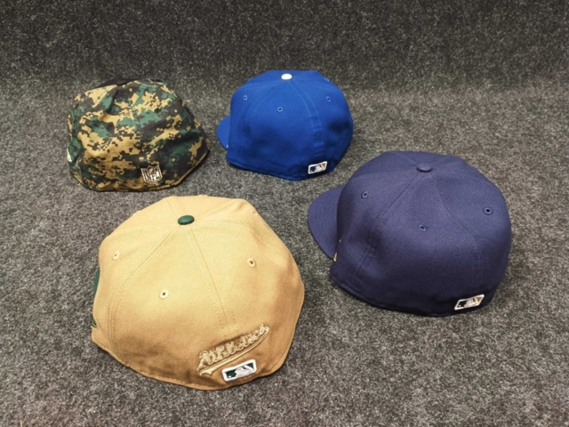 1433358-5 4 st Kepsar New Era, strl 7 1/2 (59,6 cm)