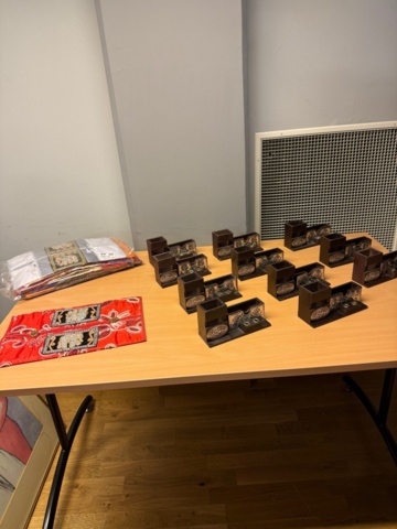 1352112-1 Rökelseställ m.m