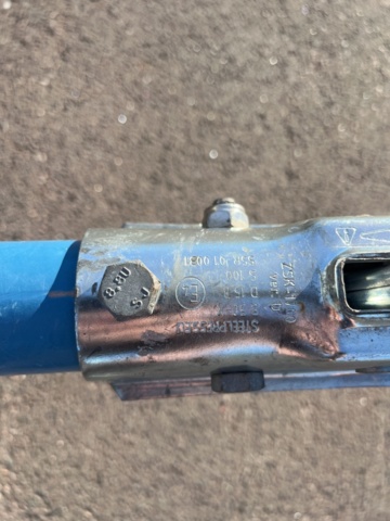 1351343-16 Materialsläp